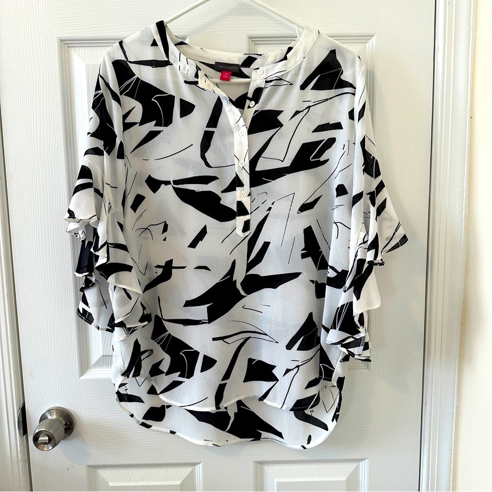 Vince Camuto Black and White Abstract Print blouse